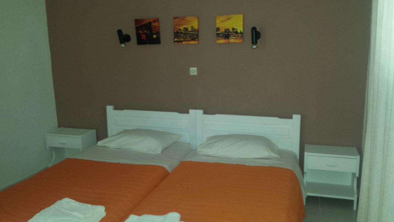 Nikos - Eleni Appartement Barbati Buitenkant foto